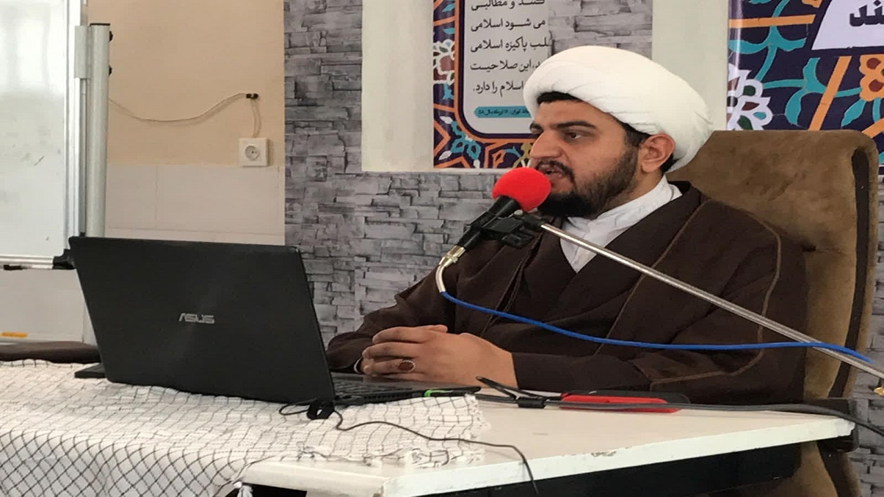 ارزش‌های نظام و انقلاب اسلامی به نسل امروز منتقل نشده است/ توجه ویژه خانواده‌ها و مسئولان به فعالیت دهه هشتادی‌ها