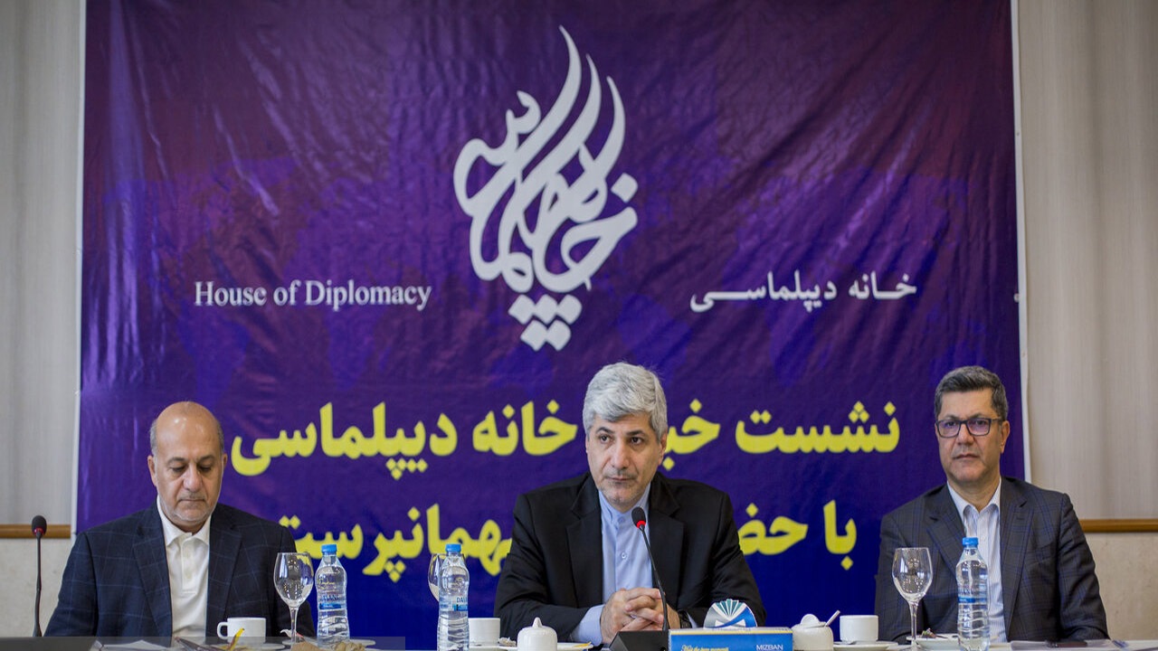 کشور احتیاج به تصمیمات بزرگ دارد