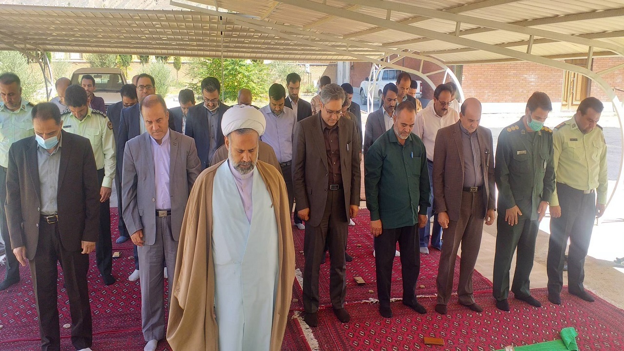 نماز وحدت در کوهبنان برگزار شد