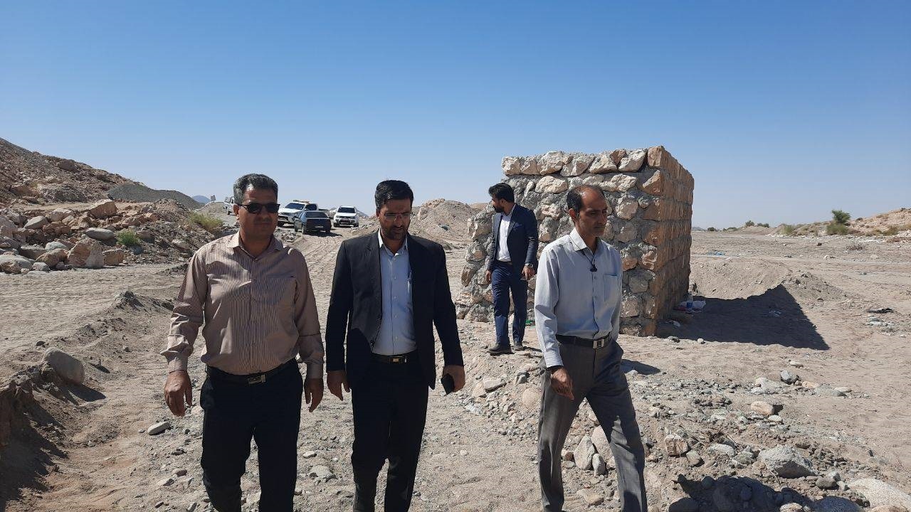 آغاز عملیات اجرایی ۱۲ کیلومتر راه روستایی عنبرآباد
