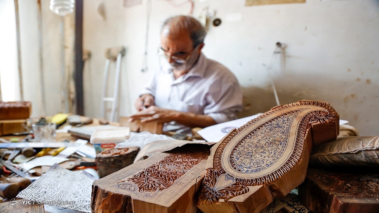 بیمه هنرمندان مثل گلوله آتشین بین مدیران دست به دست شد