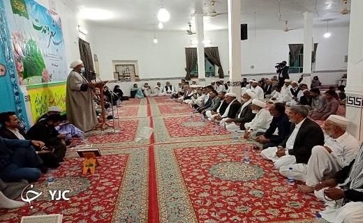 وحدت امت اسلامی در قاب شب شعر محمدی وحدت امت اسلامی در قاب شب شعر محمدی