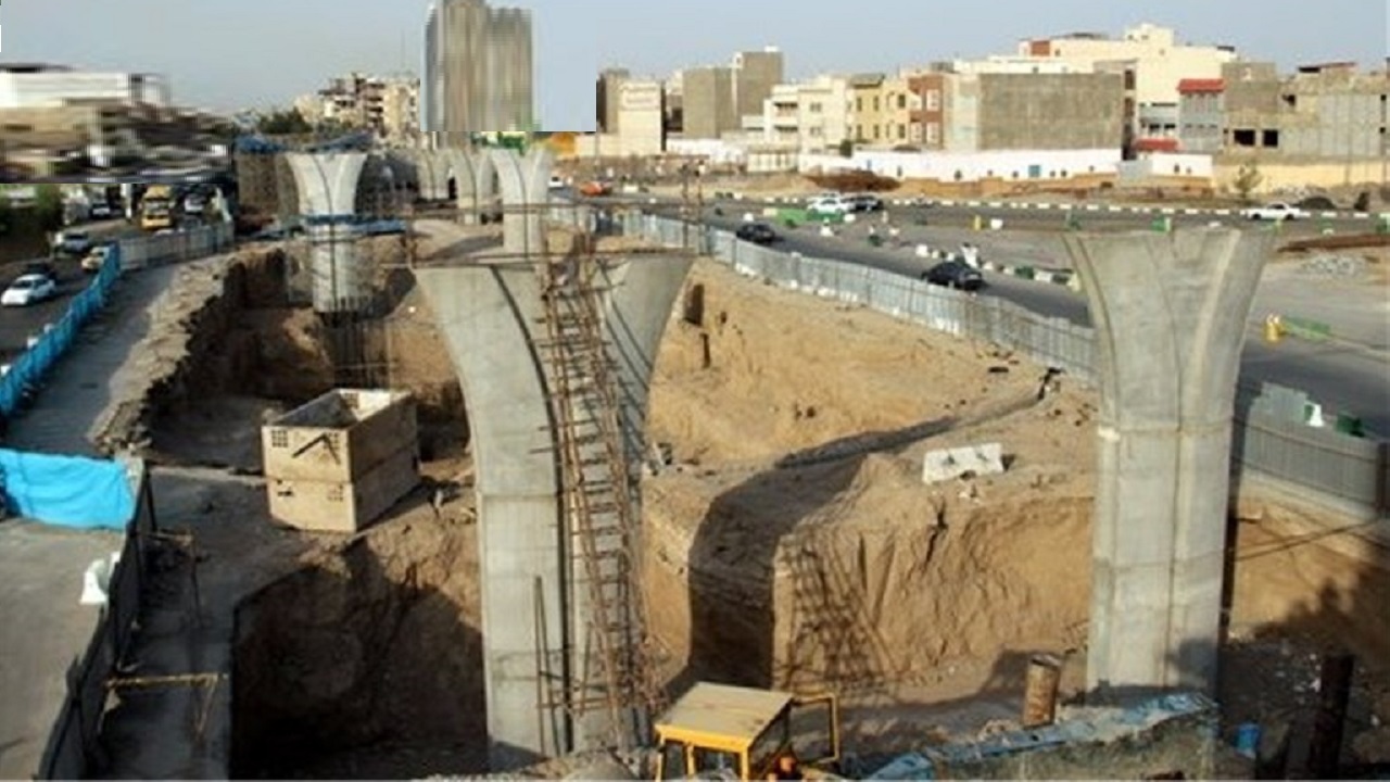 افتتاح دو پل تقاطع میدان امام حسین اراک تا پایان آبان ماه