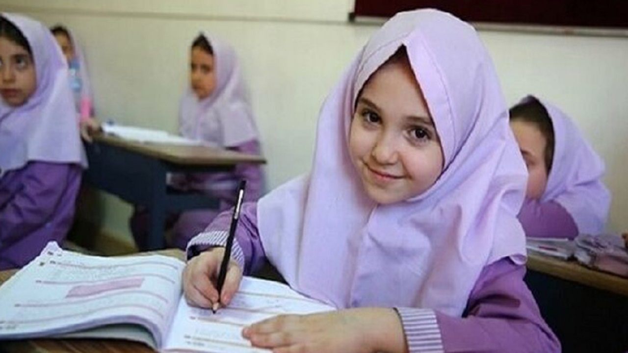 آغاز سال تحصیلی بیش از ۳۰۰ هزار دانش آموز یزدی