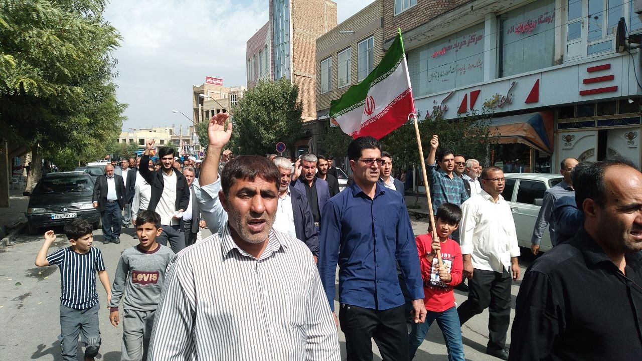 راهپیمایی نمازگزاران چهاربرجی به روایت فیلم و تصاویر