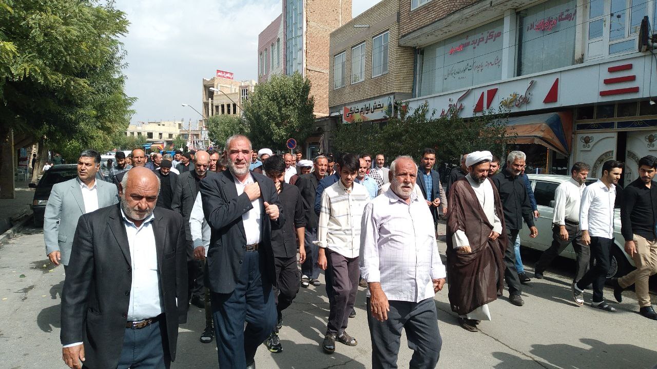 راهپیمایی نمازگزاران چهاربرجی به روایت فیلم و تصاویر