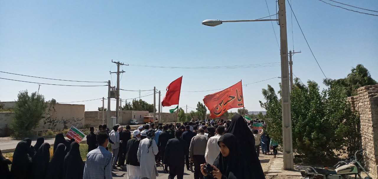 راهپیمایی نمازگزاران در اعتراض به حوادث اخیر + فیلم و تصاویر
