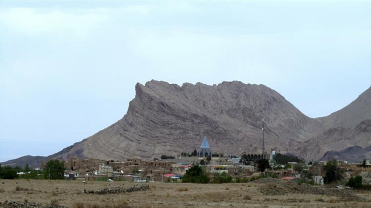 فیلمی از حال و هوای امامزاده احمد (ع) در روستای خفر