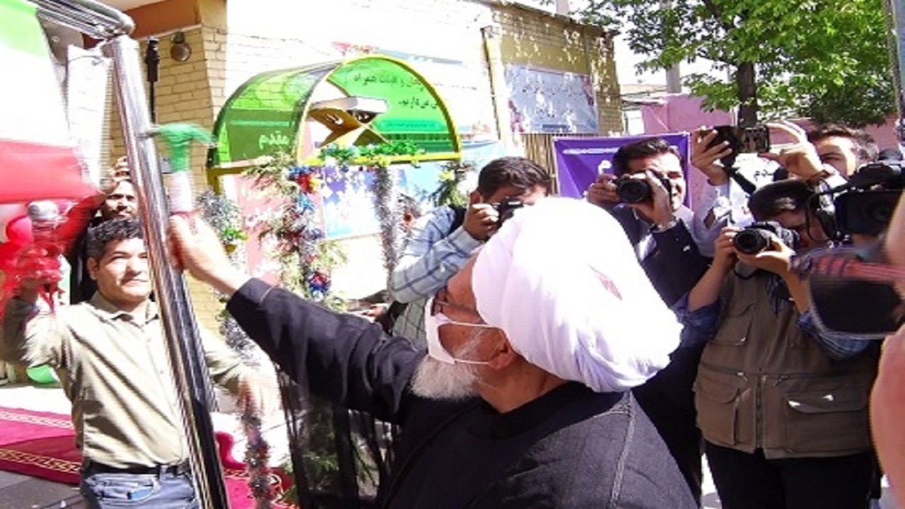 زنگ مهر و مقاومت در مدارس زنجان نواخته شد