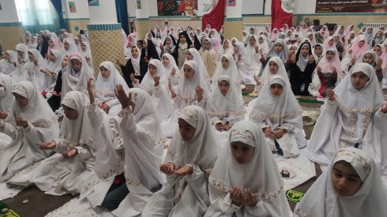گلبانگ توحید در مدارس بافق