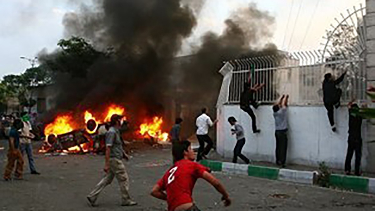 مهمترین مصدومیت ماموران پلیس در اغتشاشات اخیر + فیلم