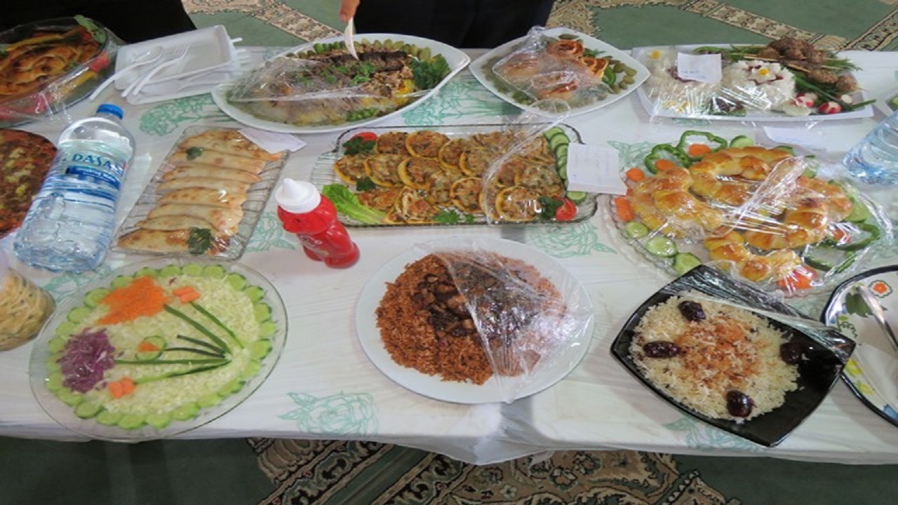 برگزاری جشنواره غذای سالم برای دانش آموزان بافقی