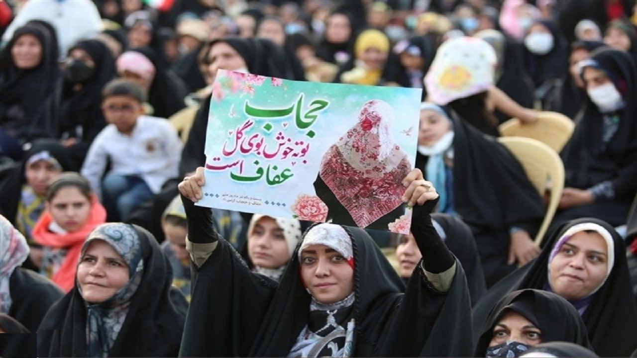 اجتماع بزرگ بانوان اردبیلی در محکومیت هنجارشکنی اغتشاشگران