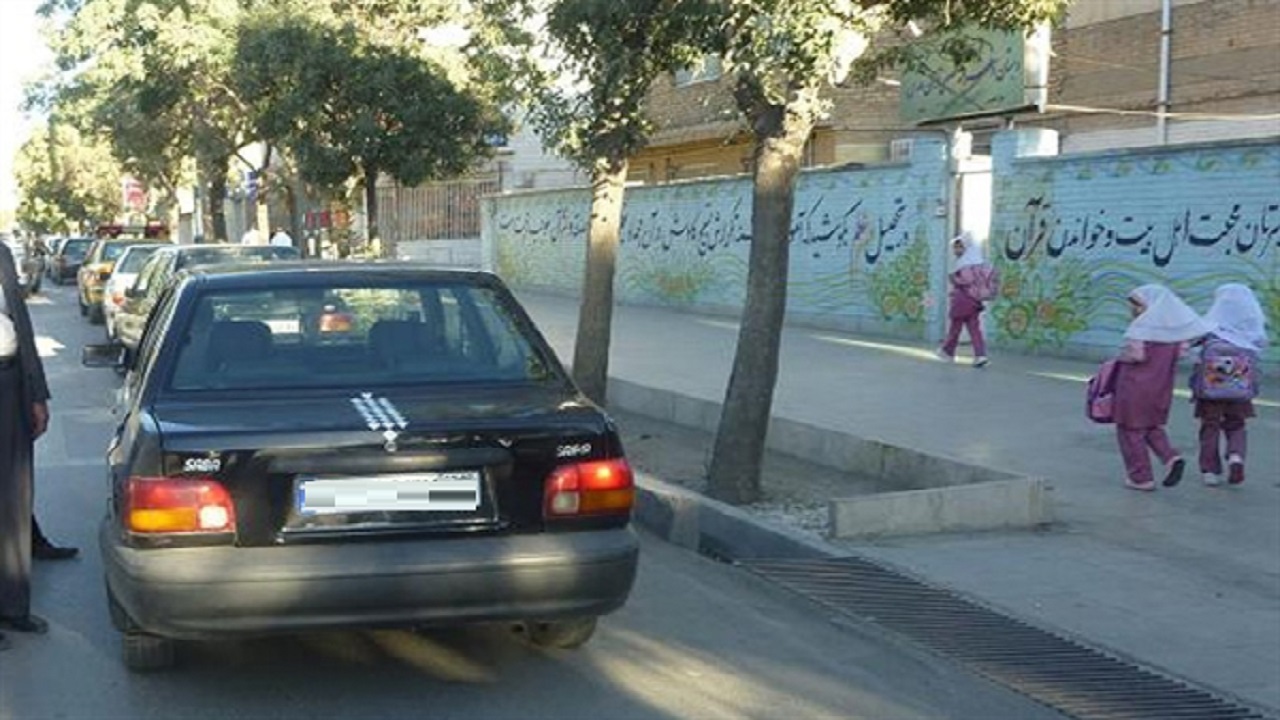 نرخ بالای سرویس مدارس اراک و تبعیت نکردن رانندگان
