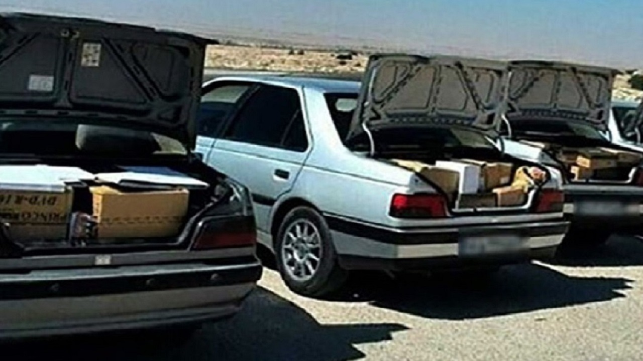 توقیف خودرو‌های شوتی حامل کالا‌های قاچاق در شازند