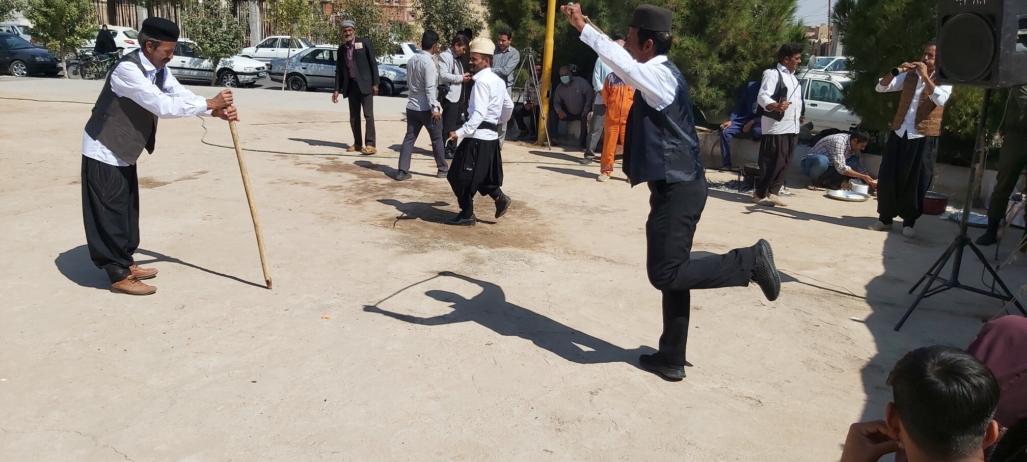 افتتاح جشنواره روستا و عشایر در شهرستان انار
