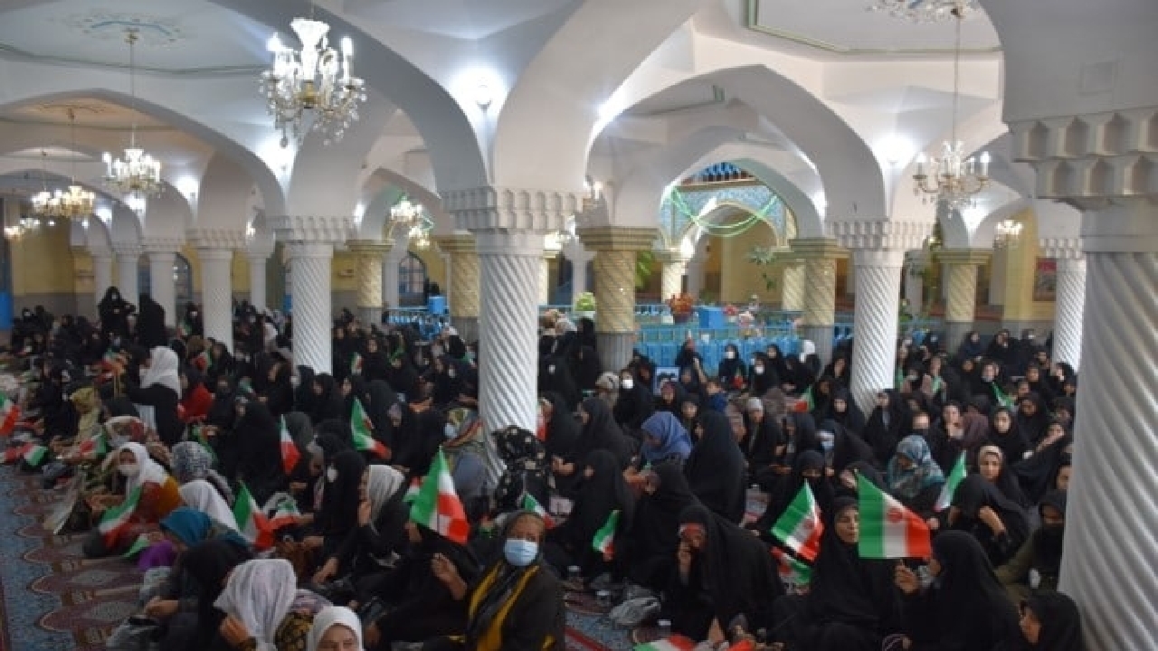 همایش تبیین مقام زن کرد مسلمان در سنندج