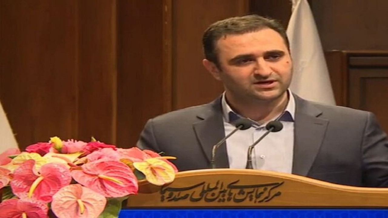 مخالف شیوه فعلی استانداردسازی بوم گردی‌ها هستم
