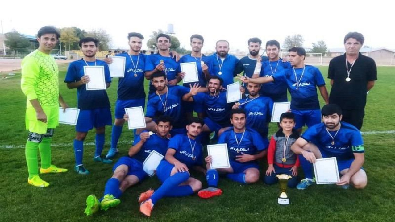 قهرمانی فوتبالیست‌های لردگانی در مسابقات لیگ دسته دوم چهارمحال و بختیاری