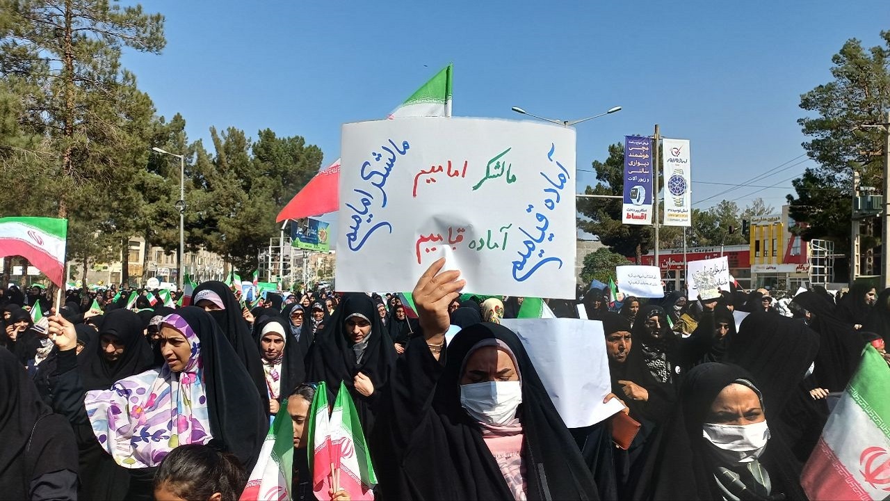 برگزاری راهپیمایی و اجتماع بزرگ بانوان در خراسان جنوبی