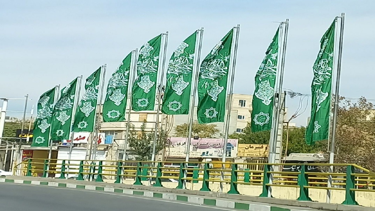 آذین بندی شهر اراک به مناسبت میلاد پیامبر رحمت و امام جعفر صادق (ع)