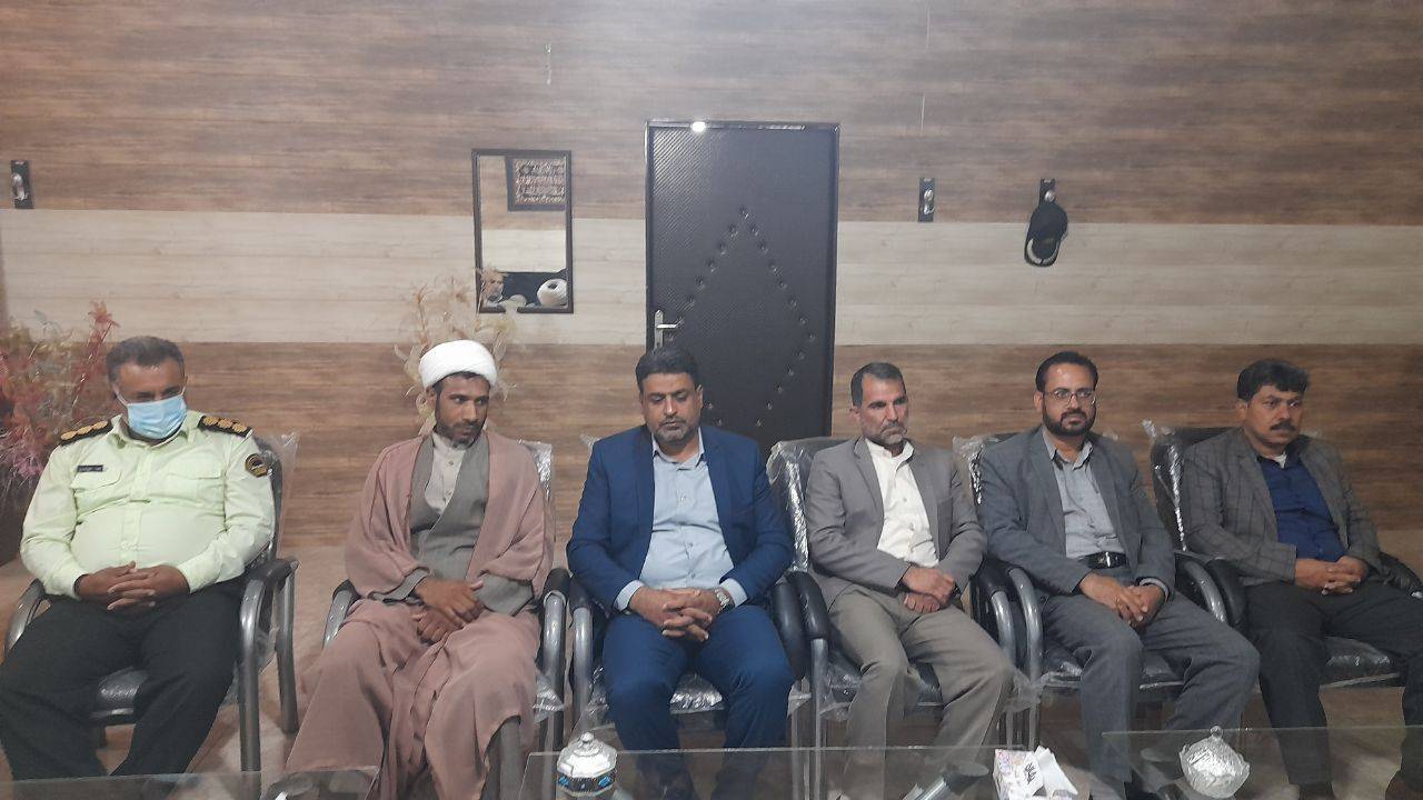 سپاه و نیروی انتظامی دو بازوی نظم و امنیت هستند