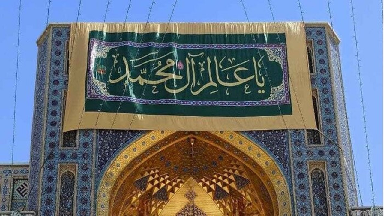 حرم مطهر رضوی امروز غرق در عطر گل محمدی است