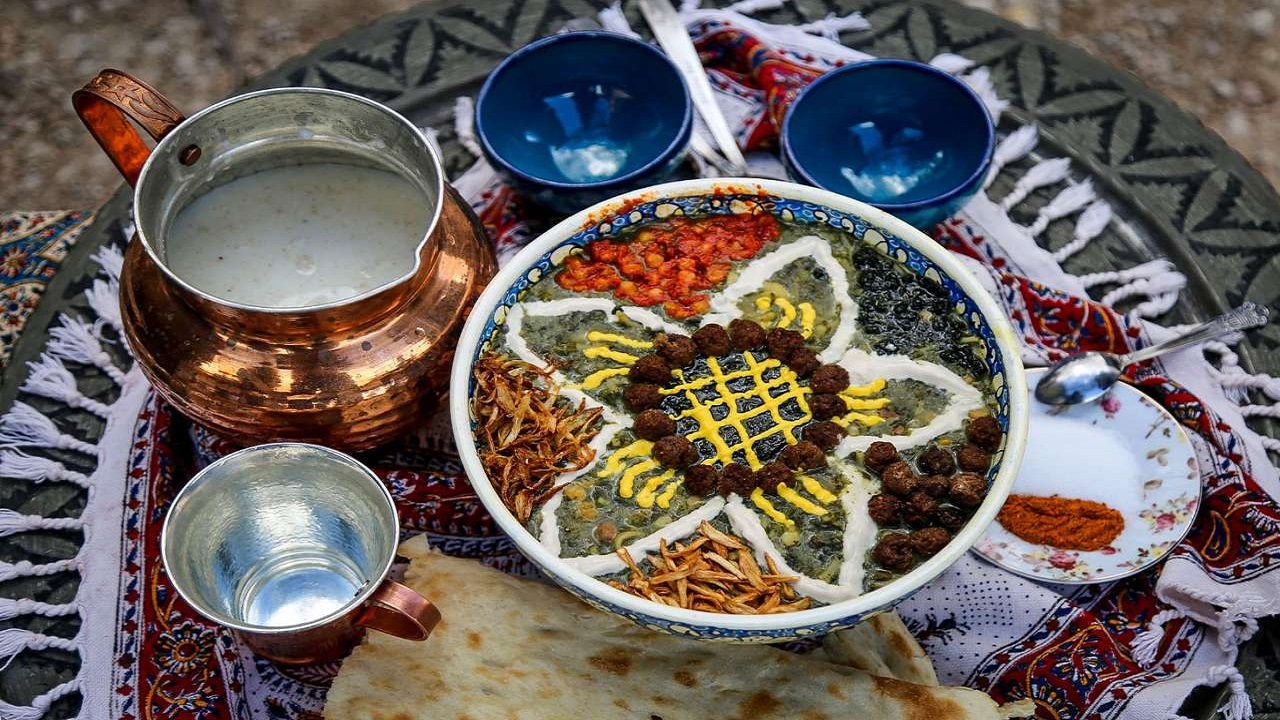 پایان پانزدهمین دوره جشنواره ملی آش ایرانی با تجلیل از نفرات برتر