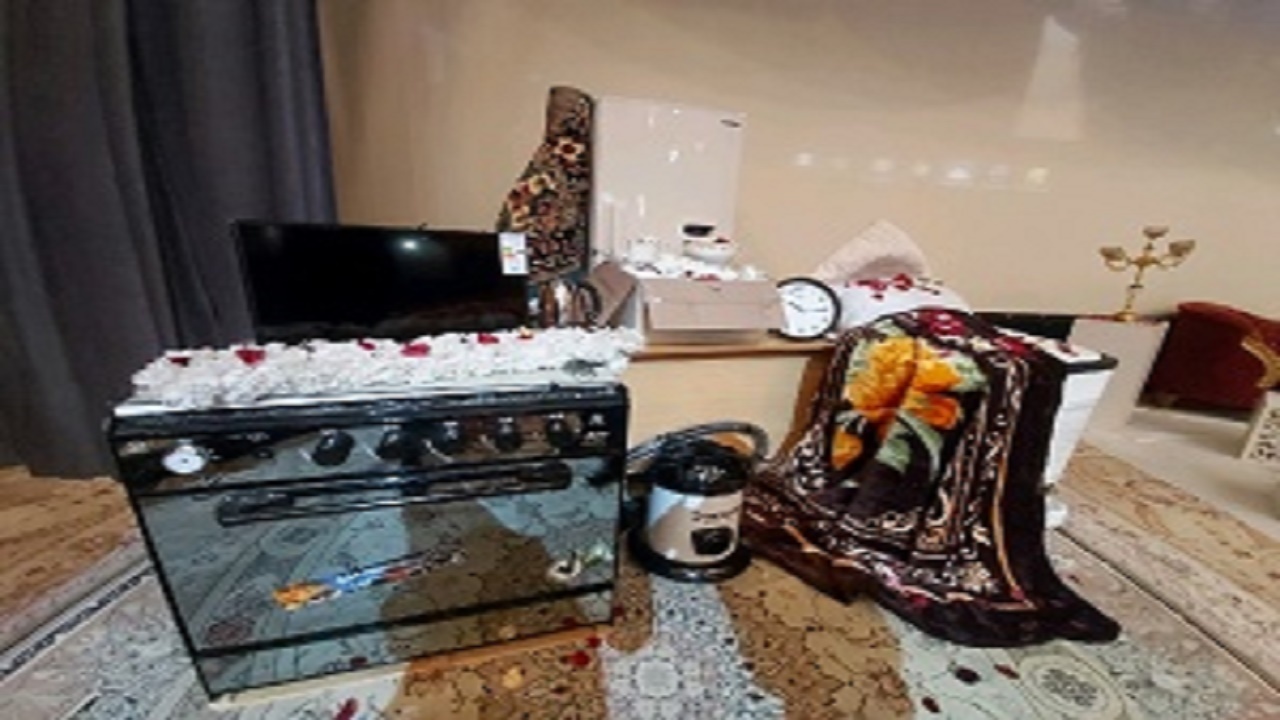 ۷۸۶ سری جهیزیه به نوعروسان شهرستان زابل اهدا شد