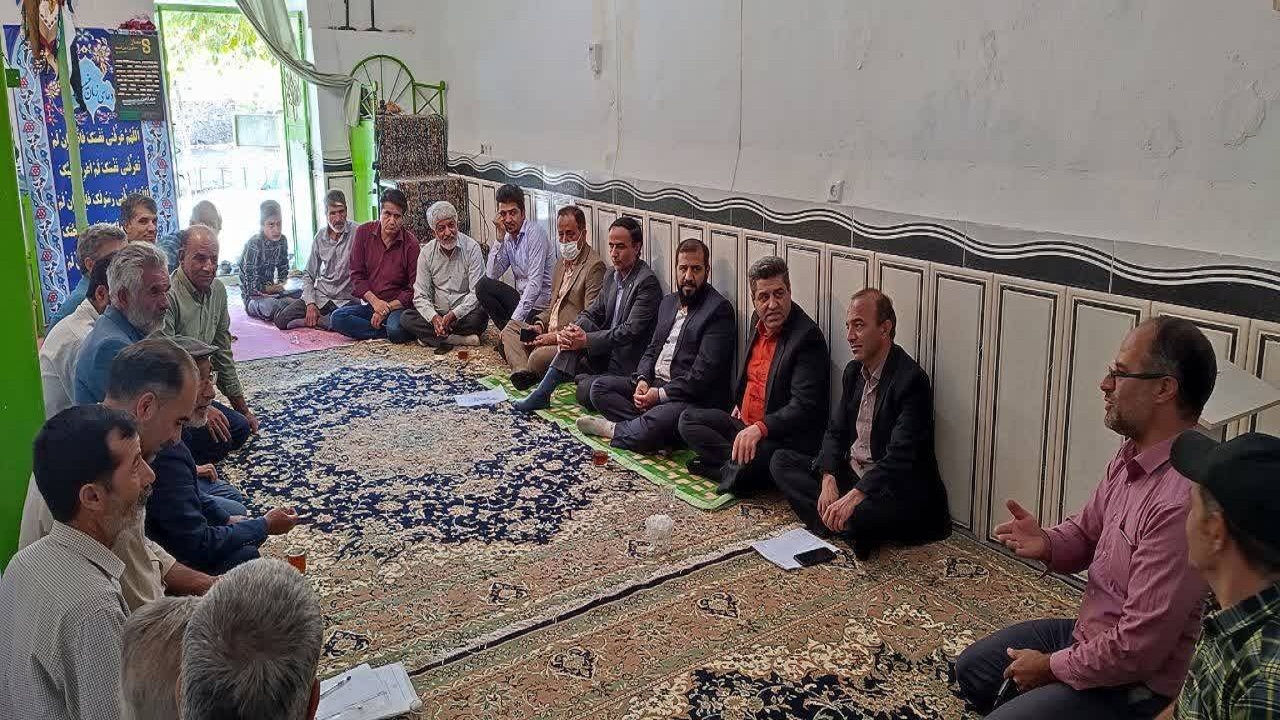 آسفالت ۶ کیلومتر جاده روستایی سرزه آغاز می شود