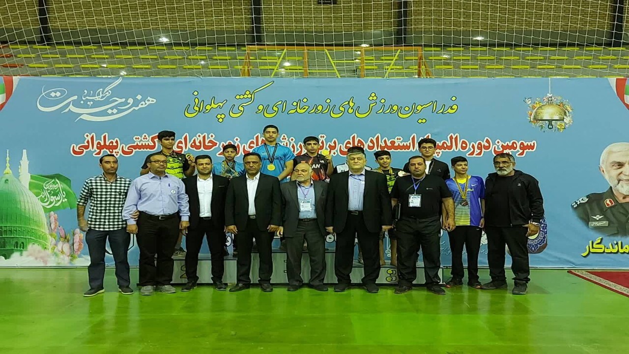 سه مدال برنز رهاورد باستانی کاران قمی