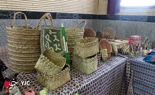 نمایش توانمندیهای بانوان روستای کوشک در جشنواره بانوی روستا نمایش توانمندیهای بانوان روستای کوشک در جشنواره بانوی روستا