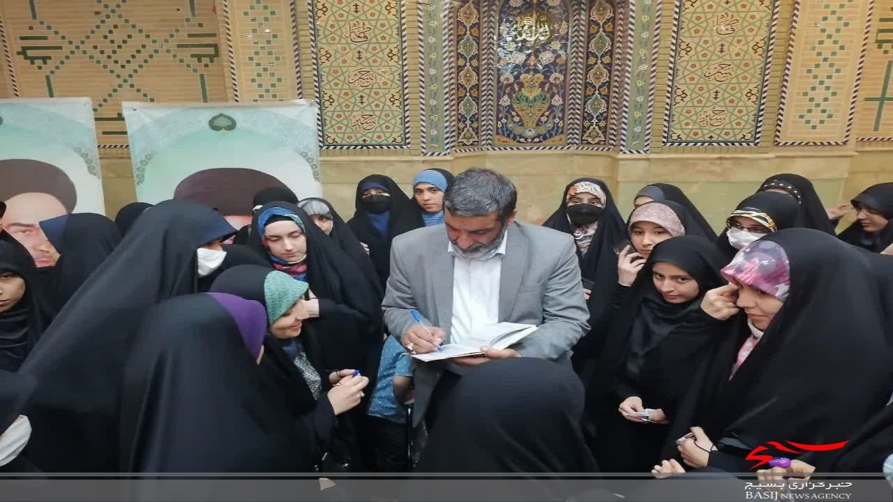 برگزاری نشست روشنگری با حضور حسین یکتا در قم