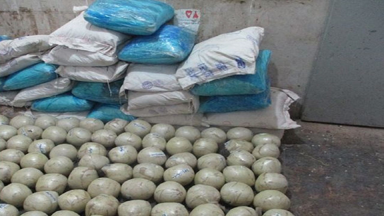 کشف ۱۵۸ کیلوگرم مواد مخدر از یک منزل مسکونی در میناب