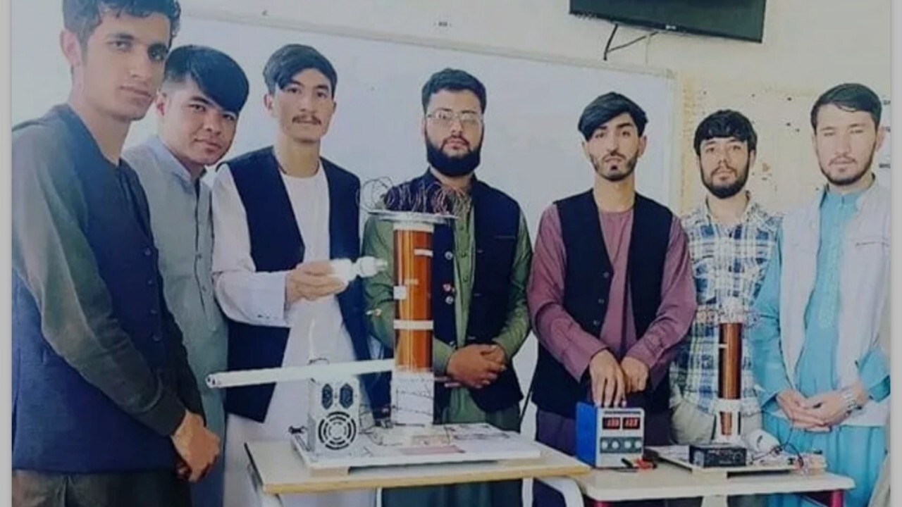 دستگاه انتقال برق بی‌سیم در افغانستان ساخته شد