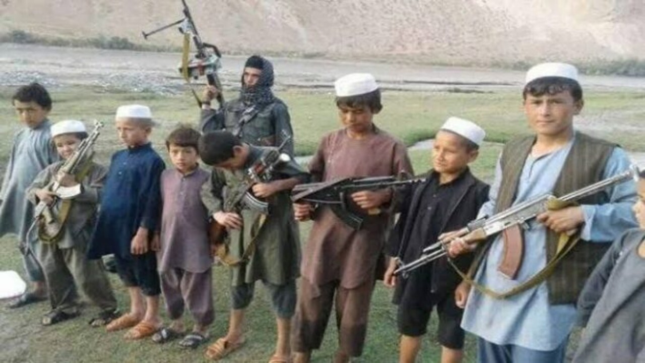 طالبان در بدخشان ۱۸۰ نفر زیر سن را از صفوف خود اخراج کرده‌اند