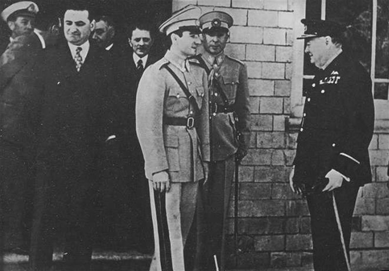 امر و نهی انگلیسی‌ها به شاه ایران وقتی رادیوی غیرانگلیسی گوش می‌کرد!