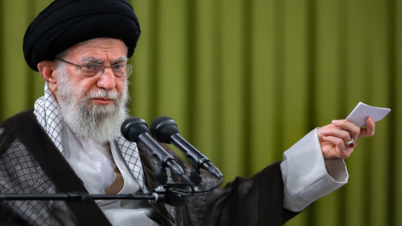 نماهنگی از بیانات رهبر انقلاب درباره امنیت درون زا