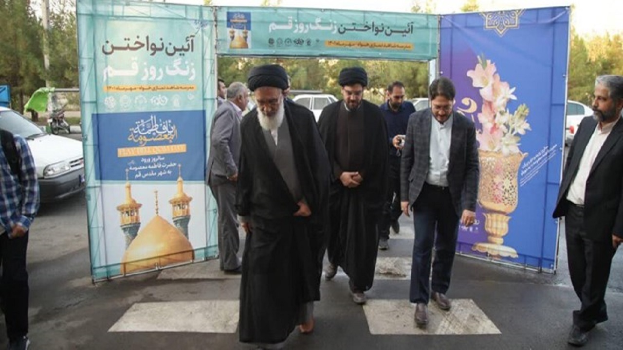 امام جمعه قم زنگ روز قم را نواخت