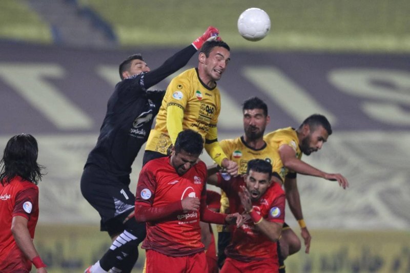 پرسپولیس- ملوان؛ نبرد صدر و قعر جدول در انزلی/ سپاهان- تراکتور؛ تقابل مربیان خارجی لیگ برتر فوتبال پرسپولیس- ملوان؛ نبرد صدر و قعر جدول در انزلی/ سپاهان- تراکتور؛ تقابل مربیان خارجی لیگ برتر فوتبال
