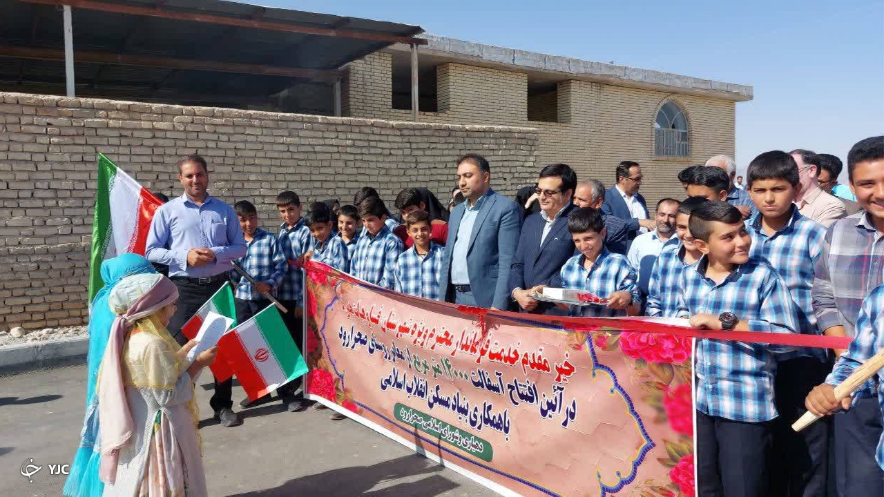 بهره‌برداری از طرح آسفالت ۱۱۰ هزار مترمربع از معابر روستایی فسا