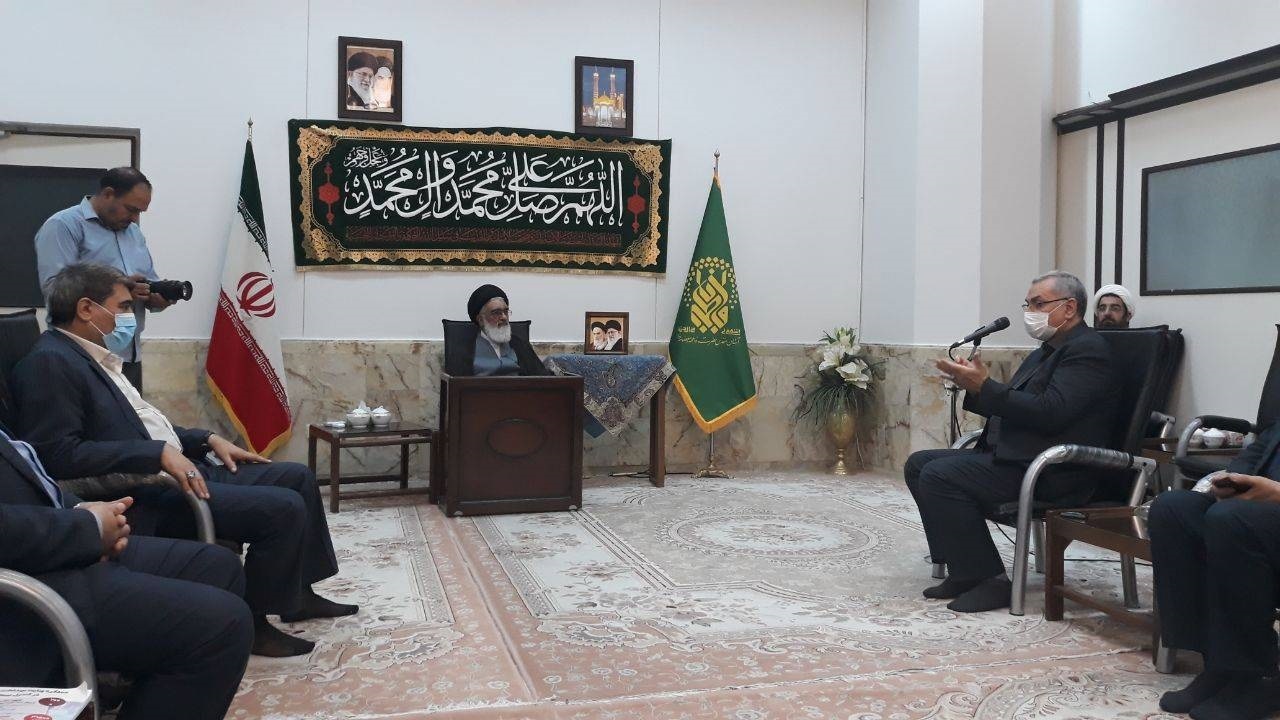وزیر بهداشت با آیت‌الله سعیدی دیدار کرد