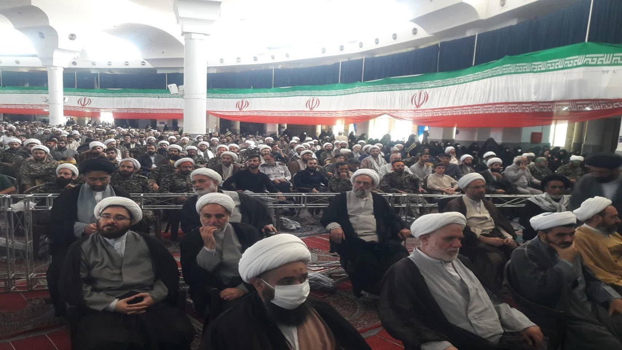 فتنه وضع حمل کرده و نوزاد مرده روی دست آمریکا گذاشته است/ شاهد جنگ احزاب جهانی علیه دین، انقلاب، ملت و کشور هستیم