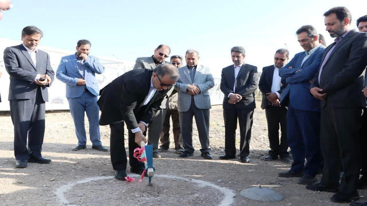 آغاز ساخت پل عابر پیاده شهرک روزیه سمنان
