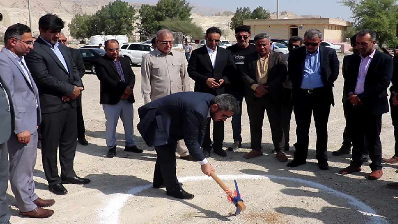 آغاز ساخت پایگاه قایقرانی در بندرخمیر