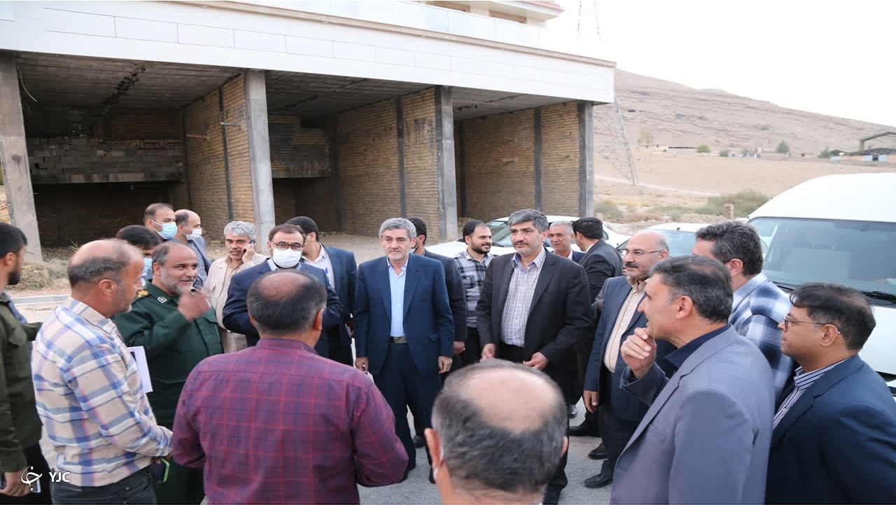 رسیدگی فوری به مشکلات روستا‌های اطراف شیراز