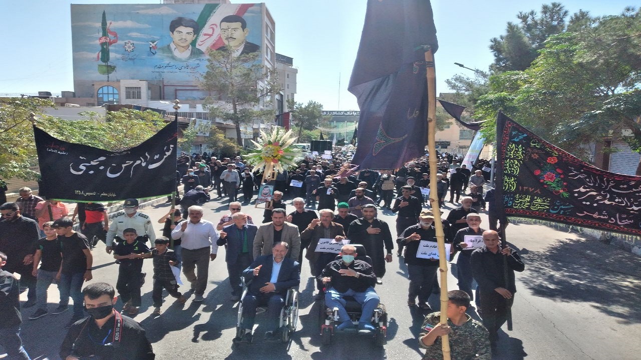 تشییع پیکر مطهر شهید یوسفی در بیرجند