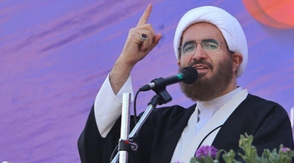 حاجی&zwnj;علی&zwnj;اکبری: برخی خواص بی بصیرت امتحان بدی پس دادند/ تیغ انتقام در انتظار مزدوران