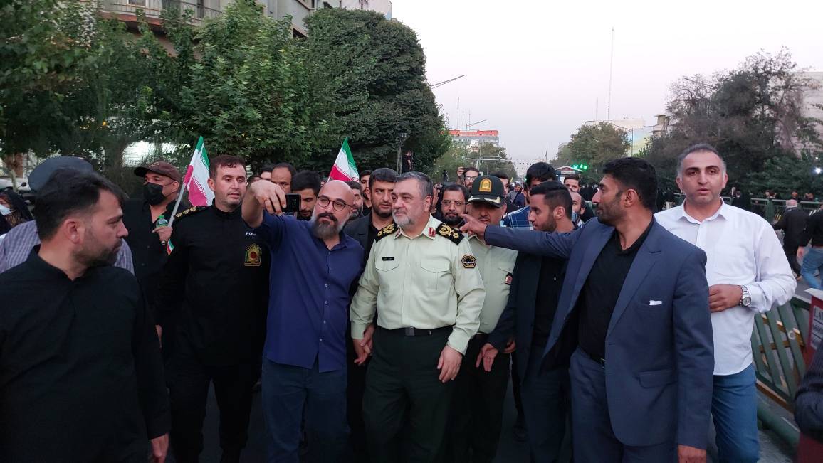 حاجی&zwnj;علی&zwnj;اکبری: برخی خواص بی بصیرت امتحان بدی پس دادند/ تیغ انتقام در انتظار مزدوران