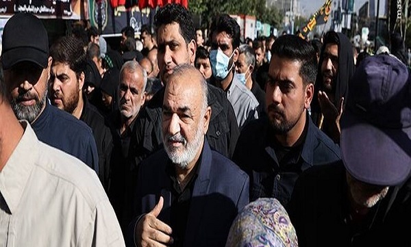 حاجی&zwnj;علی&zwnj;اکبری: برخی خواص بی بصیرت امتحان بدی پس دادند/ تیغ انتقام در انتظار مزدوران
